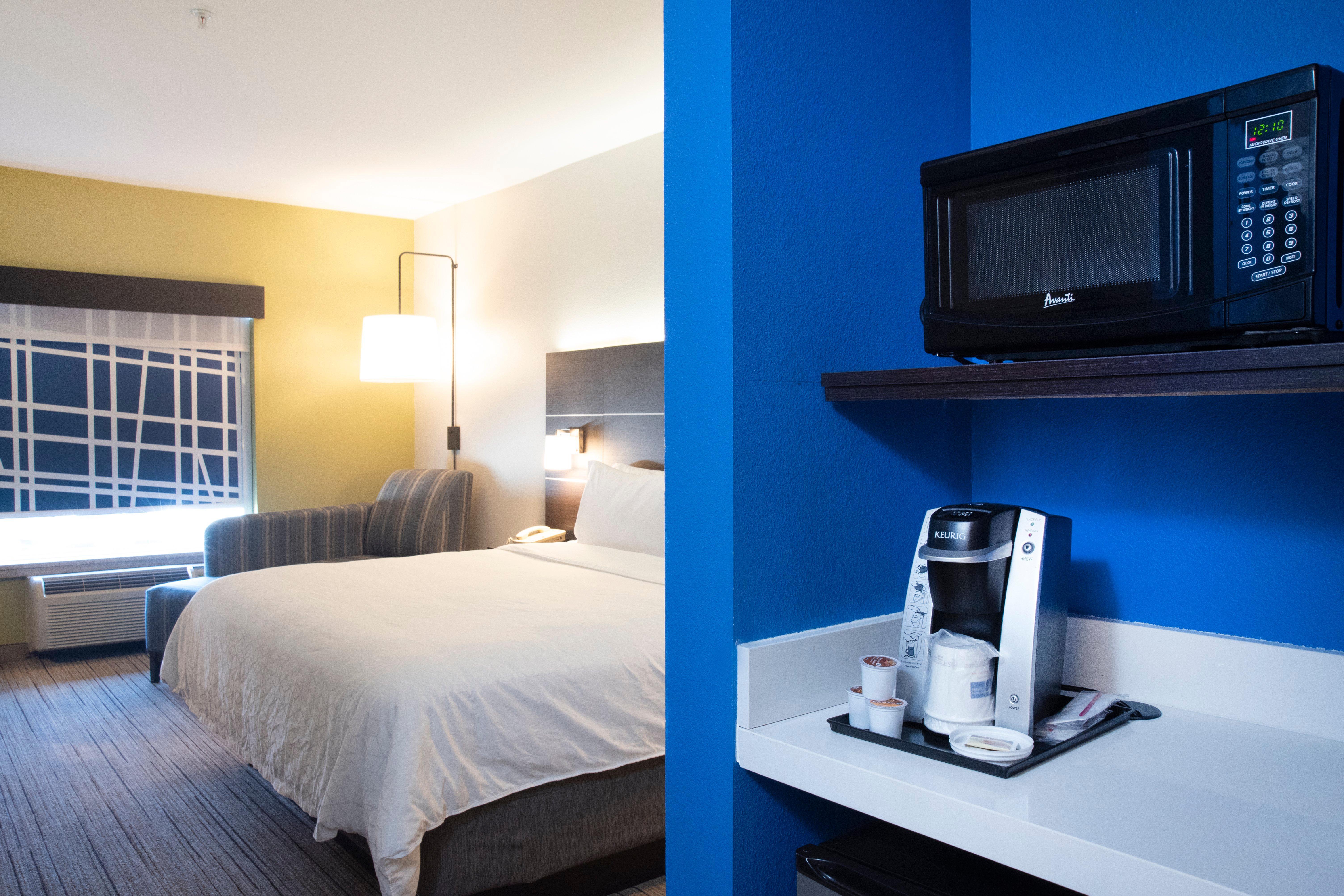 Holiday Inn Express Hotel & Suites Chester By Ihg Exterior foto