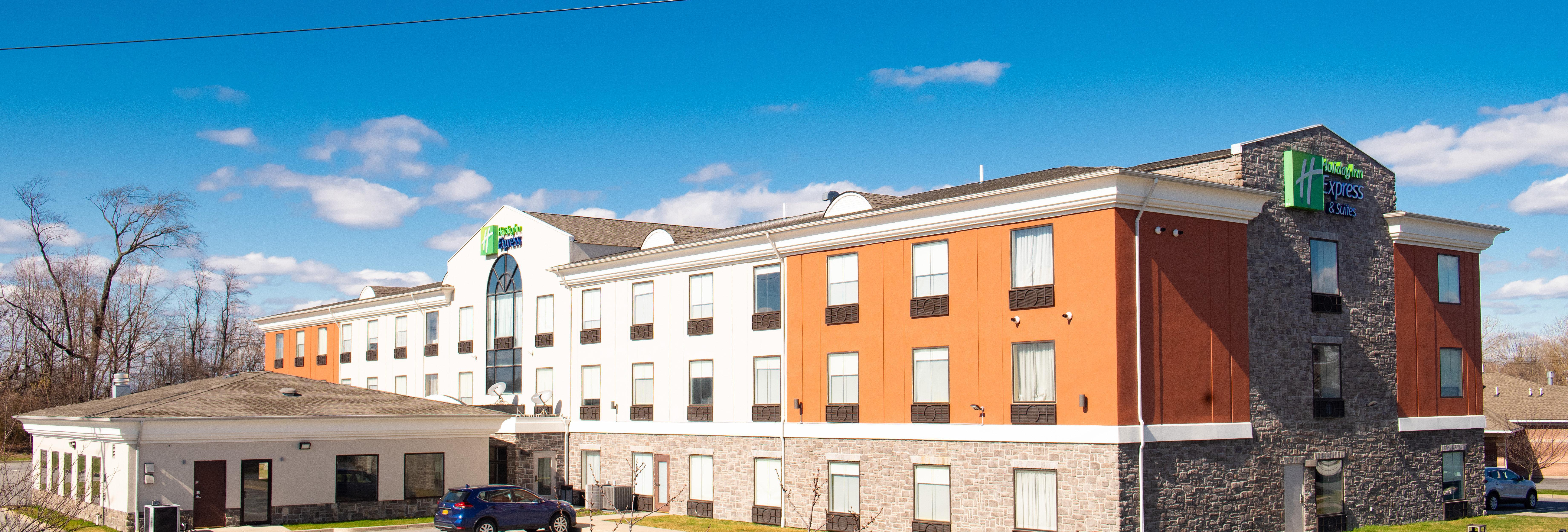 Holiday Inn Express Hotel & Suites Chester By Ihg Exterior foto